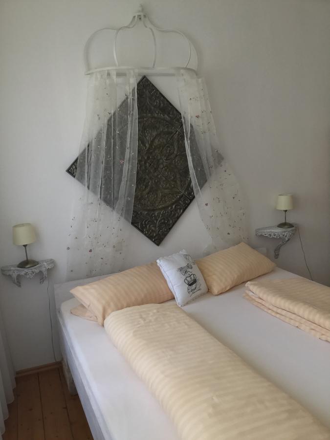 Vivo-Vino Bed and Breakfast Weisenheim am Sand Εξωτερικό φωτογραφία